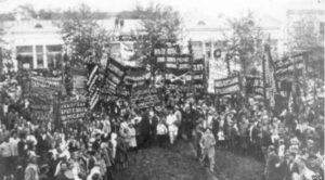 Демонстрация в поддержку вступления грузинской армии в Сочи в 1918 году